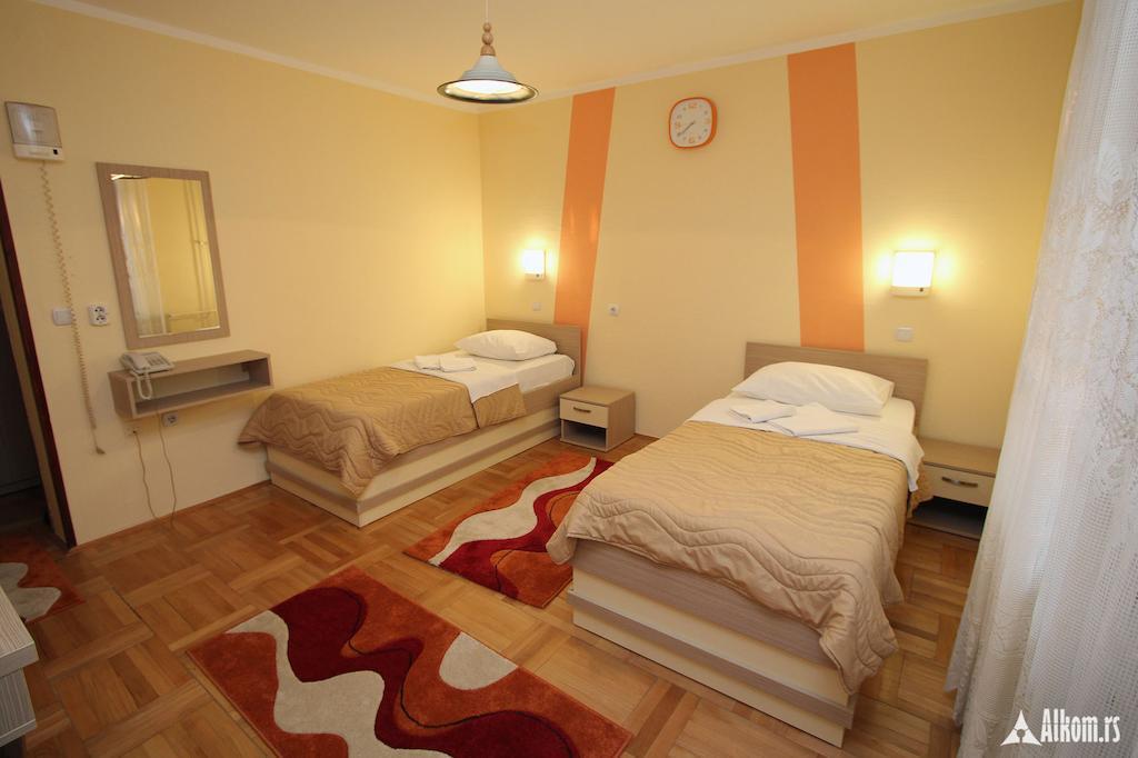 Hotel Extra Lion Md Ni Habitación foto