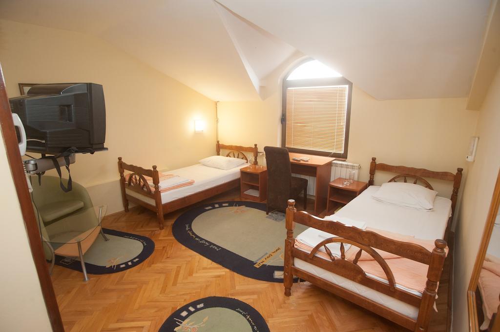 Hotel Extra Lion Md Ni Habitación foto